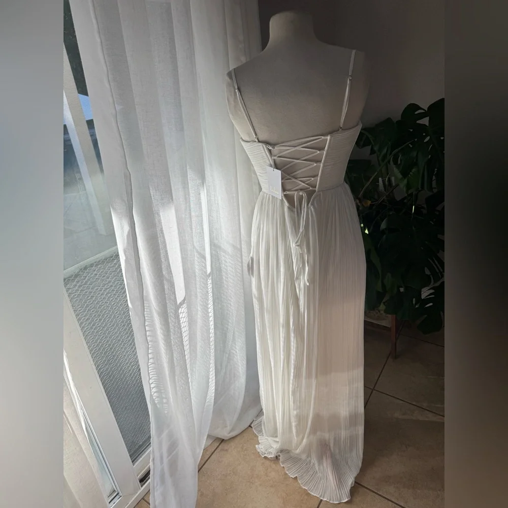 Lulus White Pleated Lace-Up Cutout Maxi Dress NWT — M & L - Picture 4 of 7